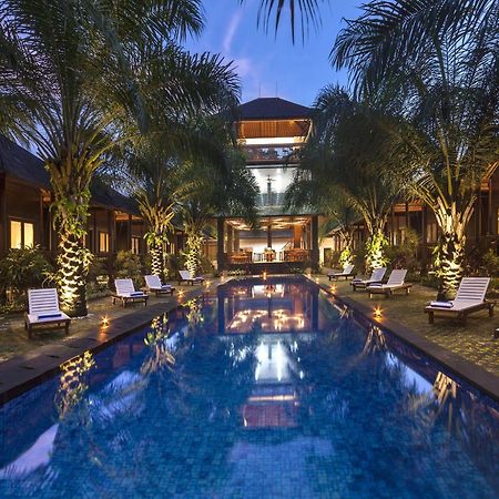 Coconut Boutique Resort Senggigi Exterior photo