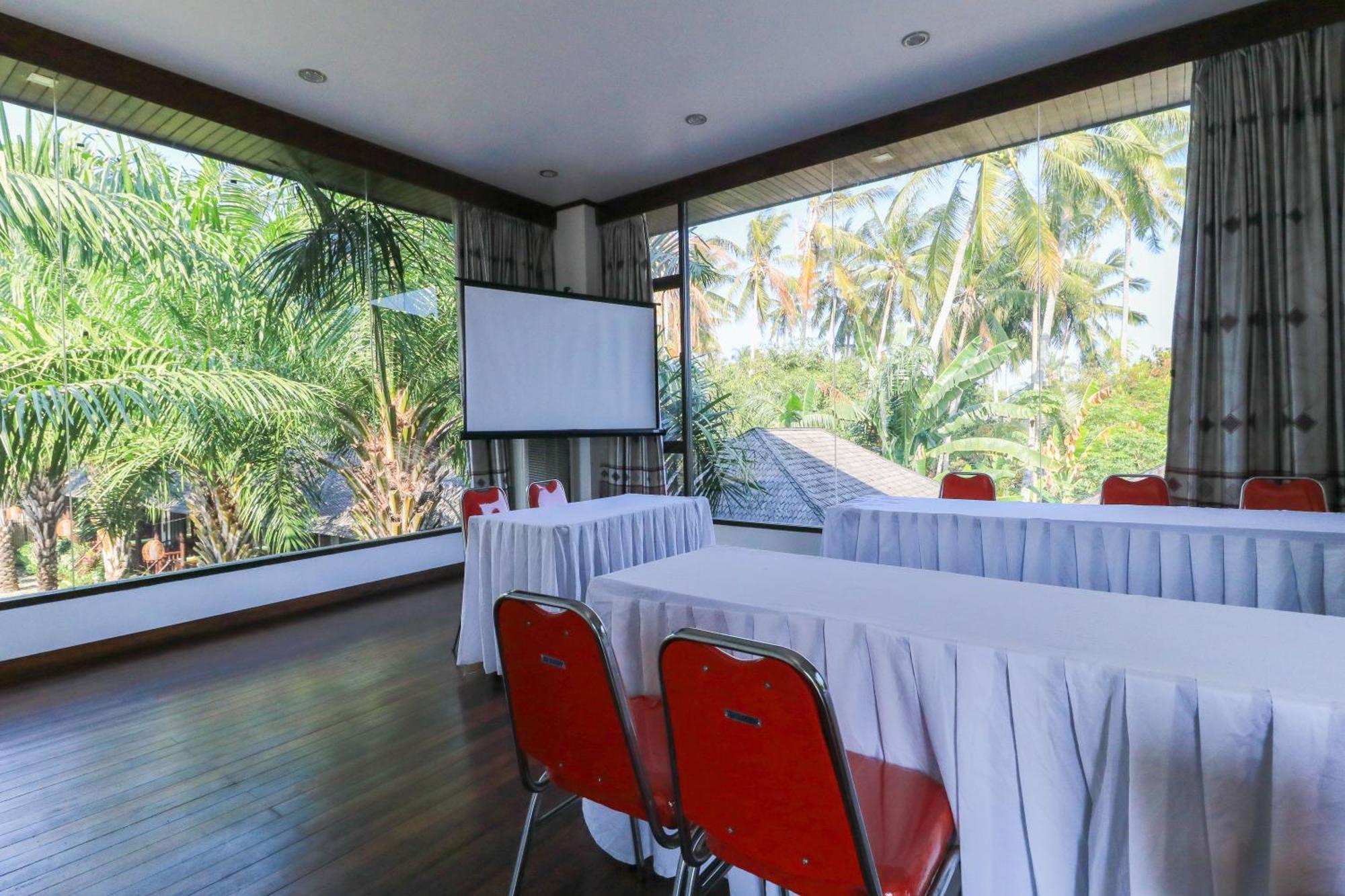 Coconut Boutique Resort Senggigi Exterior photo